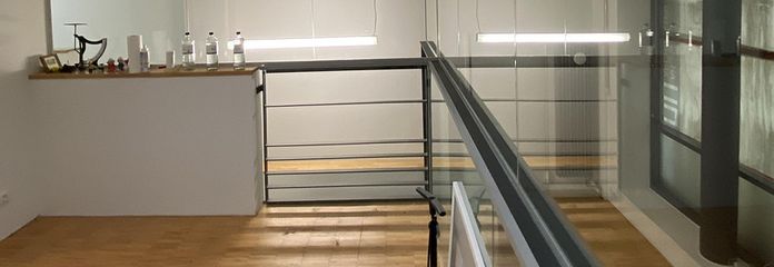 कारखाने के LOFT को कार्यालय के रूप में