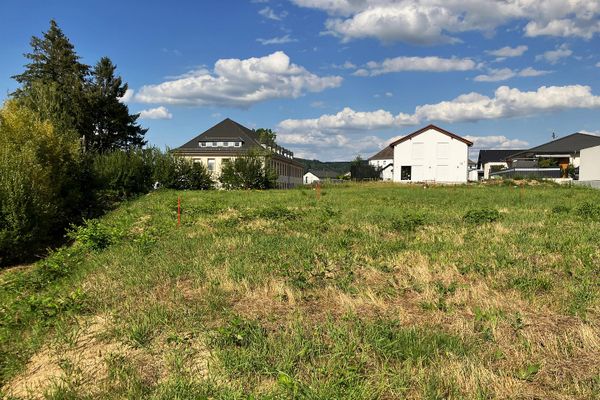 RISERVATO +++ Prezzo speciale - Uno degli ultimi terreni edificabili per una casa unifamiliare +++
