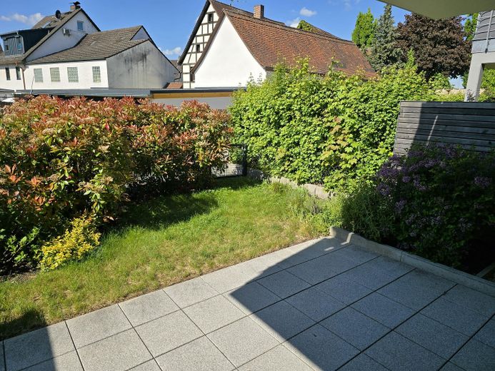Terrasse/Gärtchen
