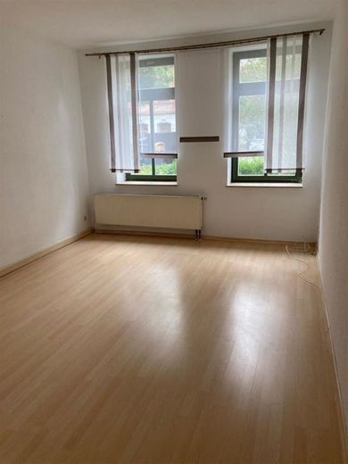 Gemütliche 3-Zimmer mit Laminat, Wannenbad und Einbauküche in guter Lage! – PHOTO-2022-12-09-11-09-36_6