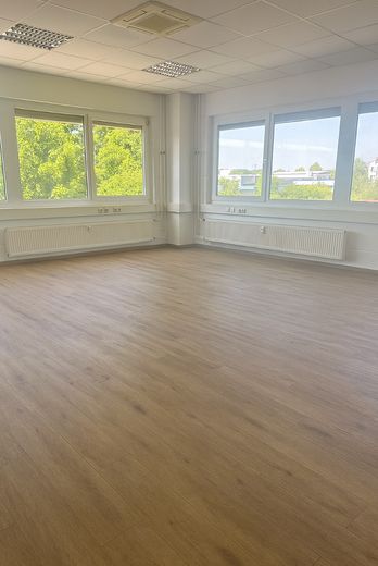 Eckbüro 2OG n. Renovierung