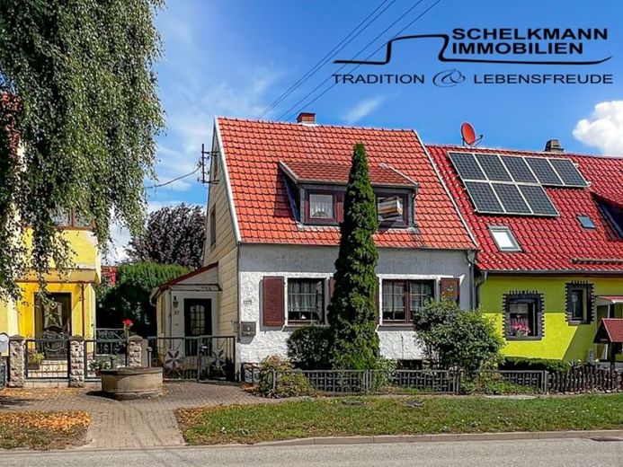 Gemütliches Reihenendhaus mit entzückendem Garten – Foto 1