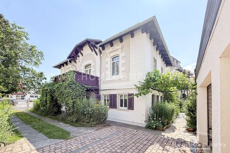 14050 HomeCompany Dresden مفروش/مؤثث شقة جميلة من 3 غرف في فايسن هيرش مع استخدام الحديقة بحد أقصى 3 أشخاص – aaea78a8250f3c375d2c42d0d279569e6c8d653c.jpg