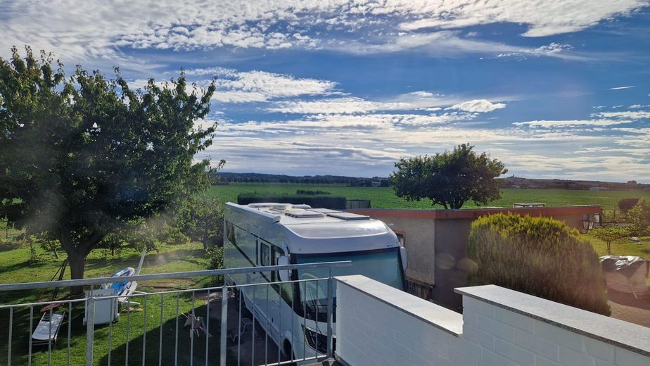 Vicino alla spiaggia e al margine dei campi: la vostra soleggiata casa unifamiliare con appartamento separato sulla costa del Mar Baltico – Ausblick Terrasse OG