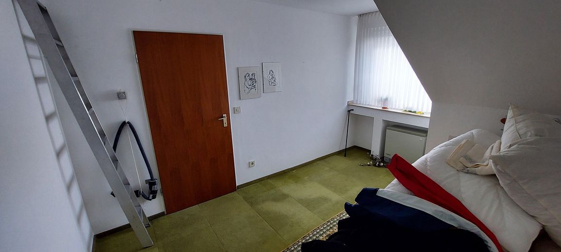 Schlafzimmer DG