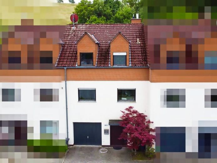 Reihenmittelhaus mit Garten und Garage in Bad Schwalbach – फोटो 1