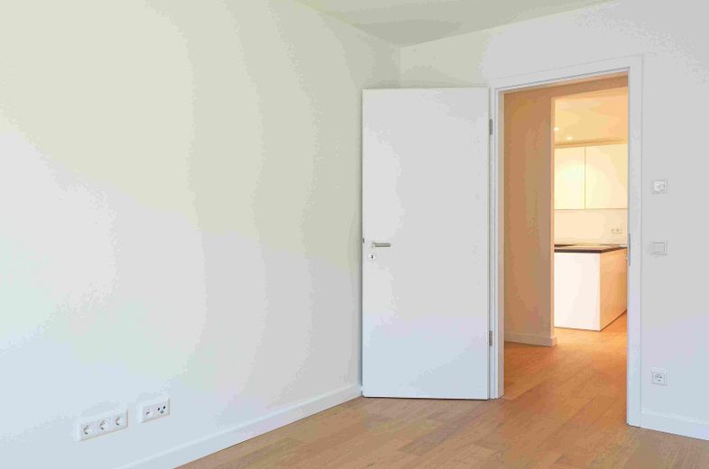 Exklusive 3,5-Zimmer-Wohnung mit Balkon und Tiefgarage in München-Sendling – Foto 10
