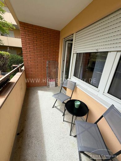 Modern furnished apartment with balcony – 8b14db856dcb3c5a37cfdfc9e5bc543bdaee3042.jpg