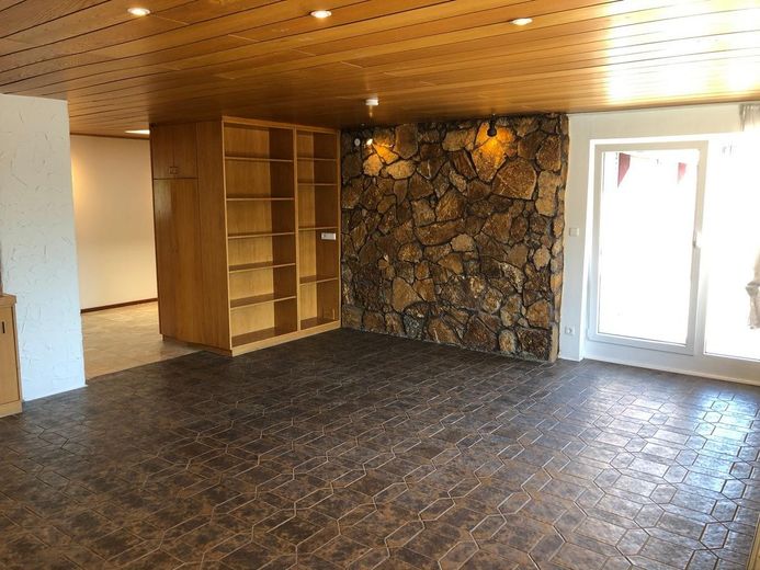 Gewerbewohnung, Büro, Stuttgart Plieningen 133qm. Nur Gewerblich. – Wohnzimmer / Büro