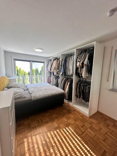 Raumwunder in Bestlage -Stillvolle DHH mit 7 Zimmern & TOP Energieeffizienz A+ – Schlafzimmer 