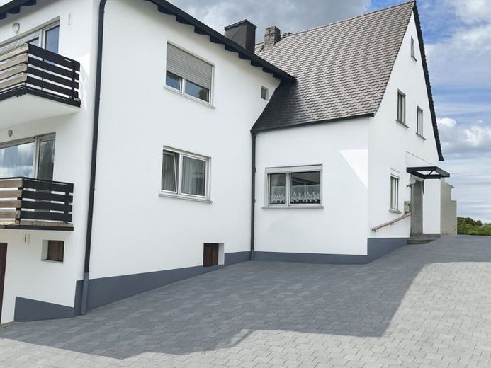 Flexibel nutzbar - Kapitalanlage, Eigennutzung oder Mehrgenerationenhaus – फोटो 1