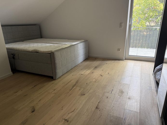 Attico, cucina componibile nuova, posizione AAA vicino all’acqua – Foto 11