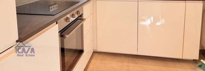 EERSTE BEWONING: 2 kamers, volledig nieuw ingericht appartement met balkon