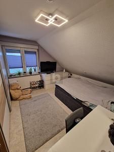 DACHGESCHOSSWOHNUNG MIT CHARME – 1777225924_858530.jpg