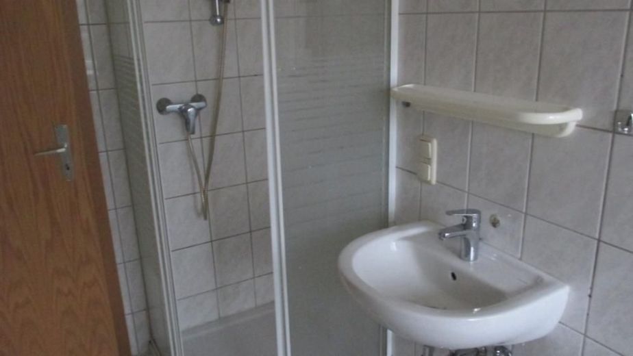 Erdgeschoßwohnung mit Terrasse zu vermieten – Bild 8