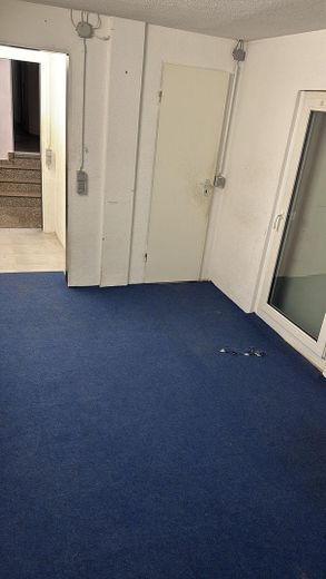Wohn / Geschätshaus am Bahnhof/Fußgängerzone – Hausmeister Appartmen Nutztung