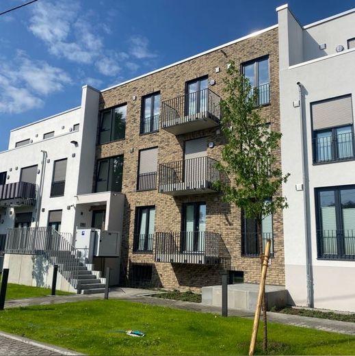 Neubau nach Erstbezug helles 1 Zimmer Apartment KfW 40+, EBK, Balkon – Hauseingang