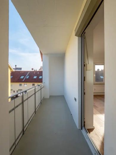 Balkon mit Wohnzimmer