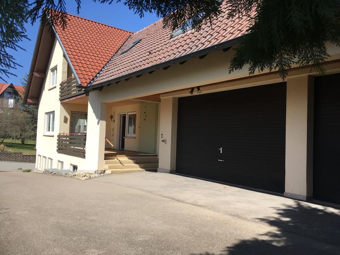 Zufahrt Garagen