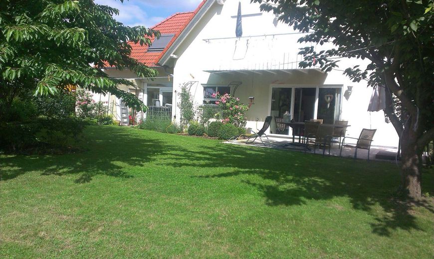 Field-edge location & sunset, detached single-family house with 224 sqm and PV system – Photo 25