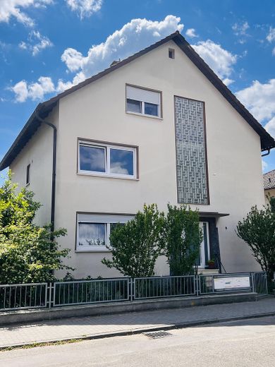 Straßenansicht 