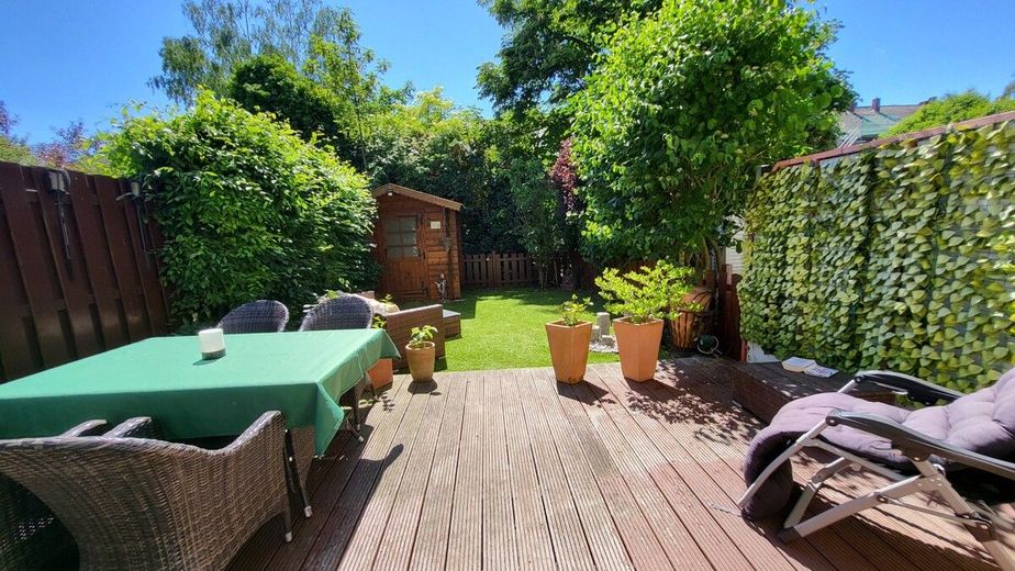 Eck-Haus im Haus mit Garten in toller Lage von Hanau – Terrasse
