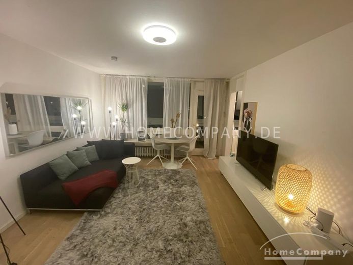 Modern möbliertes 1-Zimmer-Apartment mit Balkon in Schwabing-West – c9f8623e867860fb7504bace5c927ba887ce8334.jpg