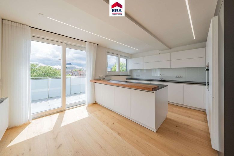 Modernisierte Maisonette-Wohnung im Herzen von Ludwigsburg – Küche