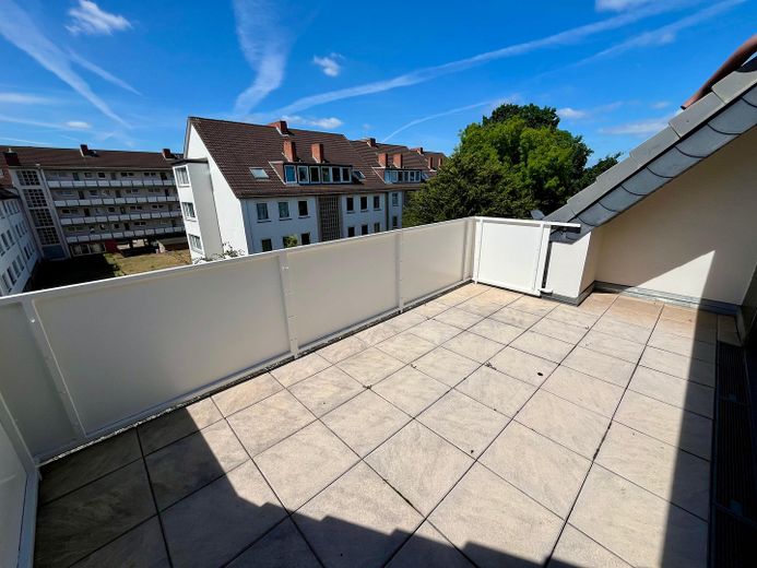Provisionsfrei: 4-Zimmer-Dachgeschosswohnung mit Südbalkon & Garagenstellplatz in Schwachhausen – Foto 10