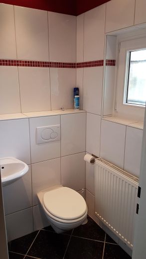 Maison mitoyenne de bout bien entretenue à Fleestedt directement au Höpen – Gäste WC