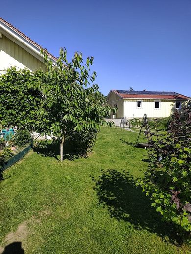 Einfamilienhaus Doppelgarage Schwedenhaus großes Grundstück – Foto 8
