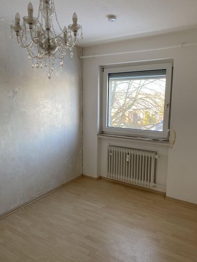 1 oder 2 Wohnungen im 2. OG  in ruhiger Lage Wolfenbüttels zur Eigennutzung oder Vermietung – Leerwohnung Kind