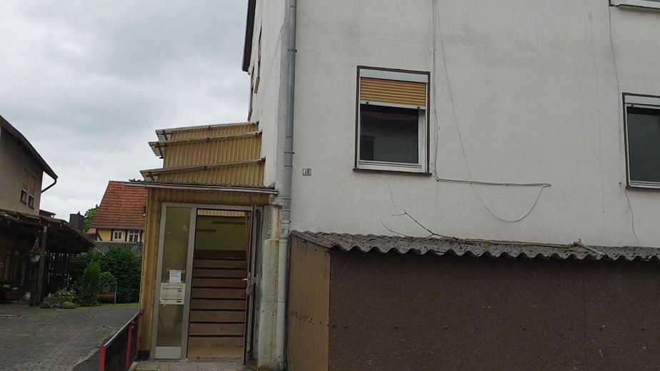 10 Wohnungen in Kassel & 2 EFH in Ihringshausen + Hümme zu verkaufen! "Mietkauf" ab €200 möglich! – Hauptstr. 18, Hümme 