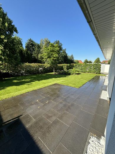 Casa unifamiliare, bungalow 2019 in condizioni pari al nuovo in bella posizione – Foto 17