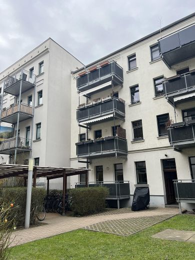 شقة تمليك من 3 غرف شاغرة للسكن في مركز-غرب – Außenanblick