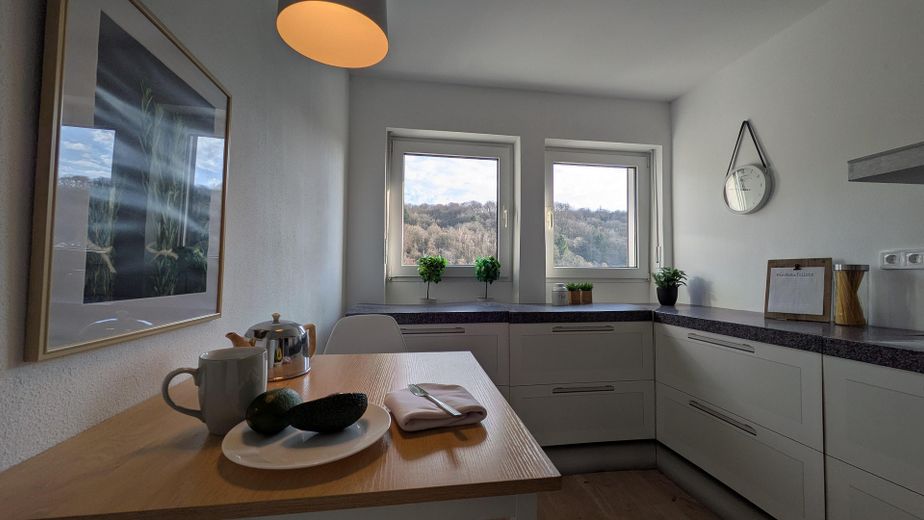 4,5% de rendement ou à usage personnel avec vue de rêve – Foto 12