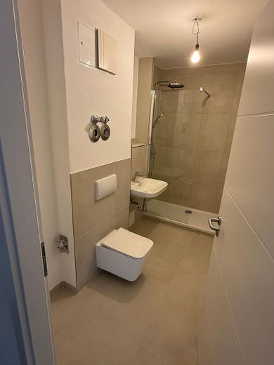Muster - Bad mit Dusche