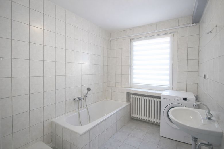 Badezimmer mit Dusche