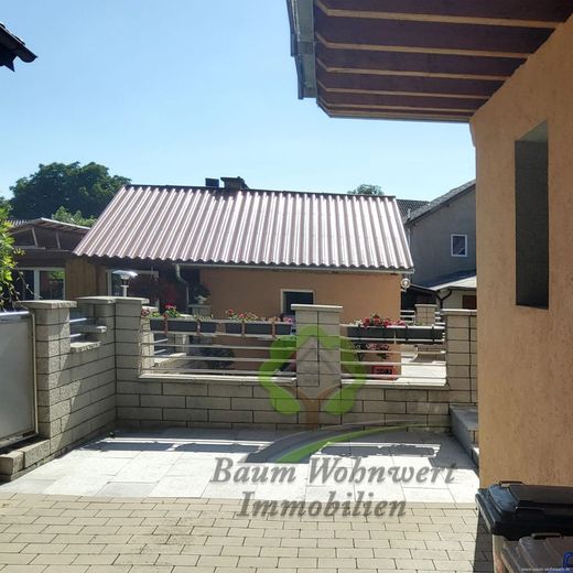 Modernisiert, Großzügig, Vielseitig: Ihr Wohntraum oder Anlageobjekt in Crailsheim *provisionsfrei* – Terrasse