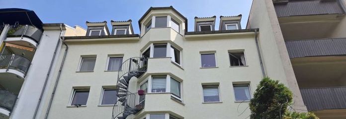 Gohlis I neu vorgerichtete Dachgeschosswohnung I Lift I Tiefgarage
