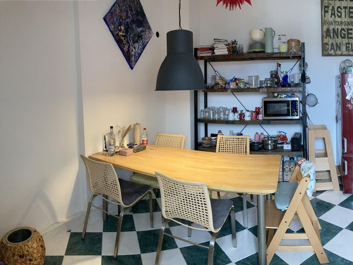 Magnífico apartamento dúplex de época de 3,5 habitaciones con cocina equipada en el corazón de Mannheim – Küche 1