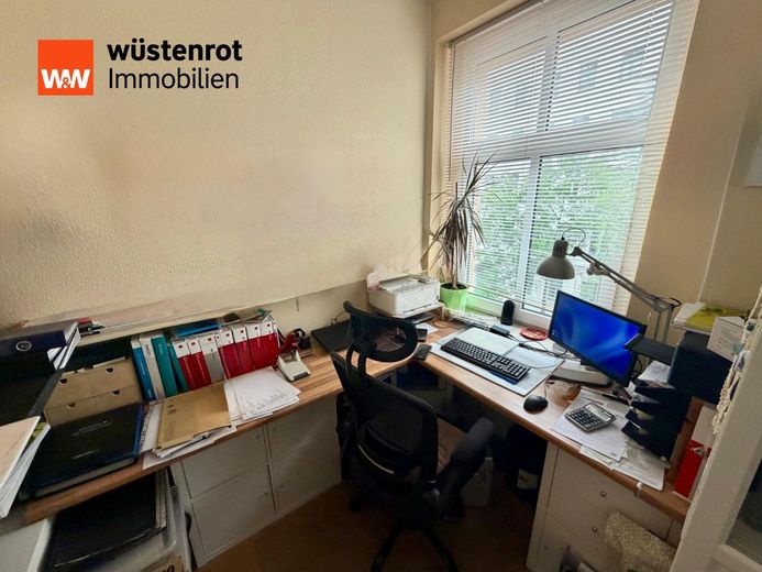 LIBERO AL ROGITO! Luminoso appartamento di 2 locali con due balconi nel cuore di Berlino-Friedrichshain – Arbeitszimmer