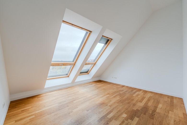 Dachgeschosswohnung direkt am Boxhagener Platz ! 7-Zimmer ! Provisionsfrei ! – Kinderzimmer 2
