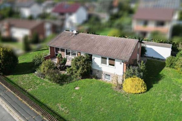 Renovar, mudarse y sentirse a gusto: casa familiar en una ubicación atractiva cerca de Forchheim
