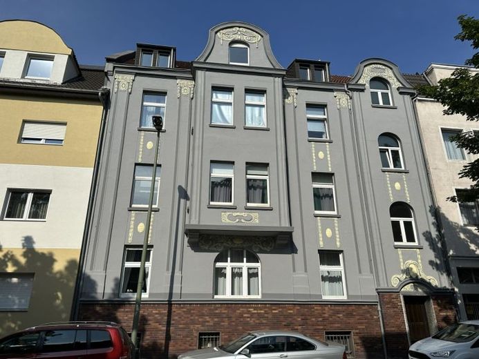 Affascinante maisonette di 3 locali con 106 m², sauna e idromassaggio – e molto potenziale di ampliamento nel sottotetto – Foto 1