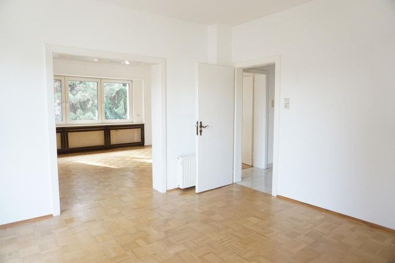 *Ehemals Unternehmervilla...jetzt Ihr neues Zuhause - TOP gepflegtes Einfamilienhaus* – Esszimmer