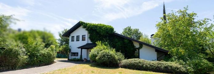 Großzügig wohnen in Neustadt! Villa im Landhausstil