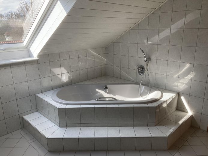 Eckbadewanne