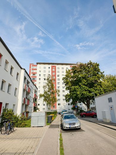 Top renovierte 83 m² Kapitalanlage – über 6 % Mietrendite, Studenten-WG – Das Haus von Außen