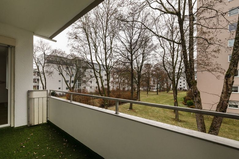 Bezugsfrei: Attraktive 4-Zimmerwohnung mit Blick ins Grüne - sehr guter Grundriss – Balkon